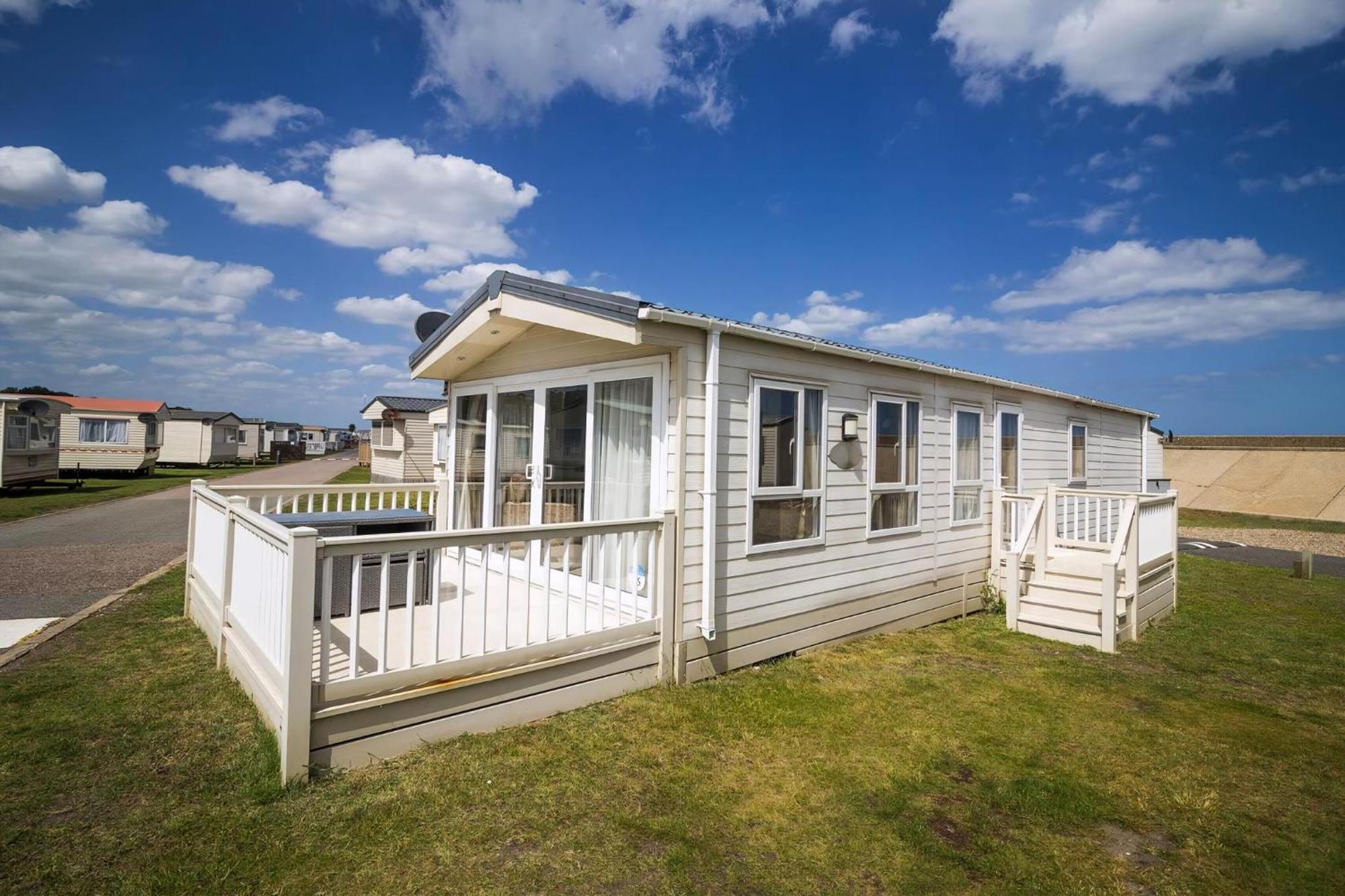 Beautiful 6 Berth Caravan By The Beach In Suffolk Ref 40076Nd Lowestoft Esterno foto