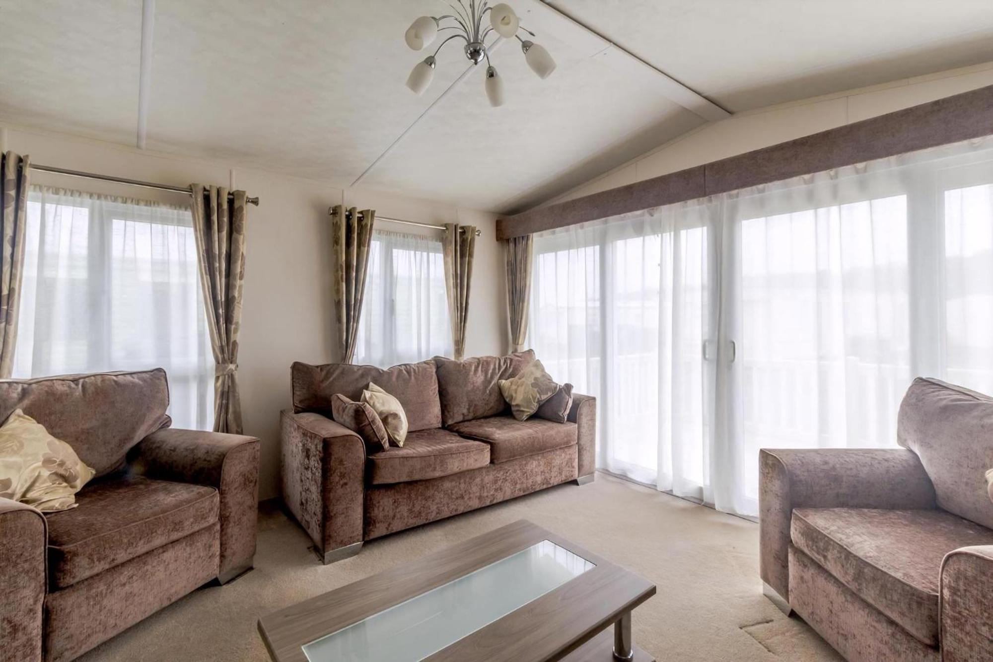 Beautiful 6 Berth Caravan By The Beach In Suffolk Ref 40076Nd Lowestoft Esterno foto