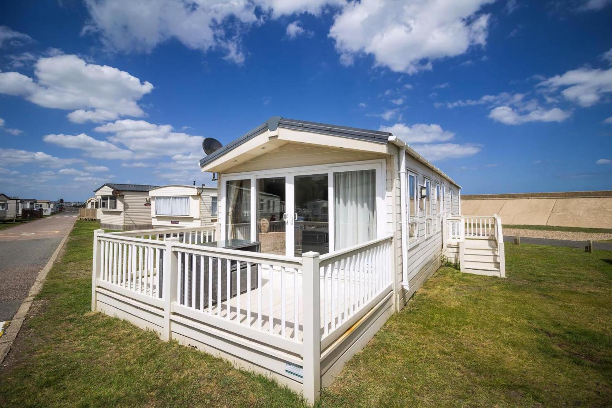 Beautiful 6 Berth Caravan By The Beach In Suffolk Ref 40076Nd Lowestoft Esterno foto